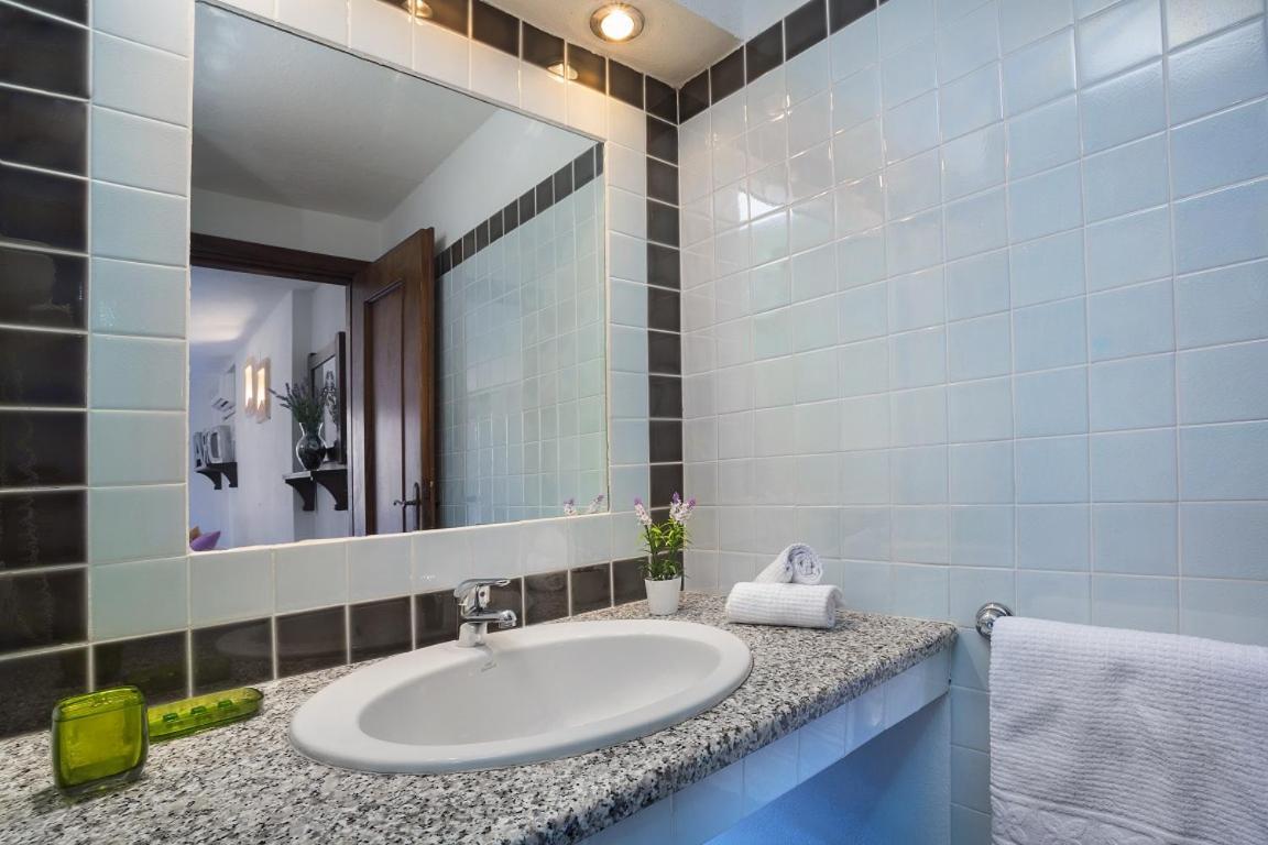 Residence Bougainvillae Liscia di Vacca Zewnętrze zdjęcie