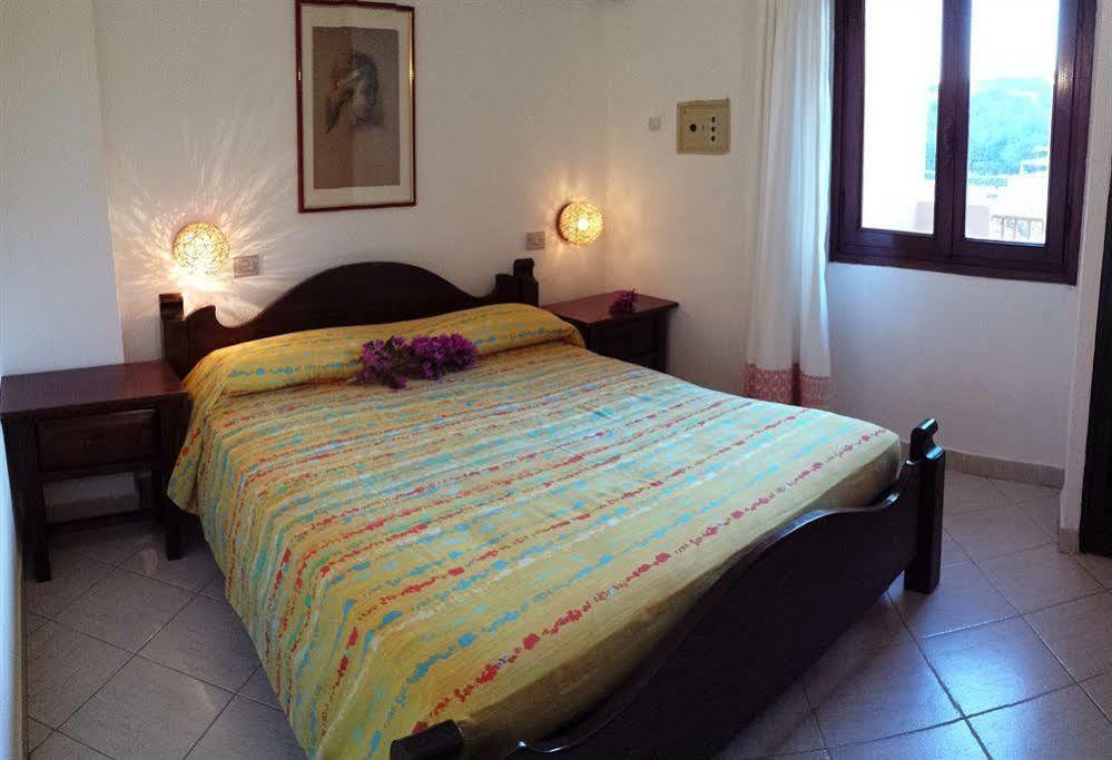 Residence Bougainvillae Liscia di Vacca Zewnętrze zdjęcie