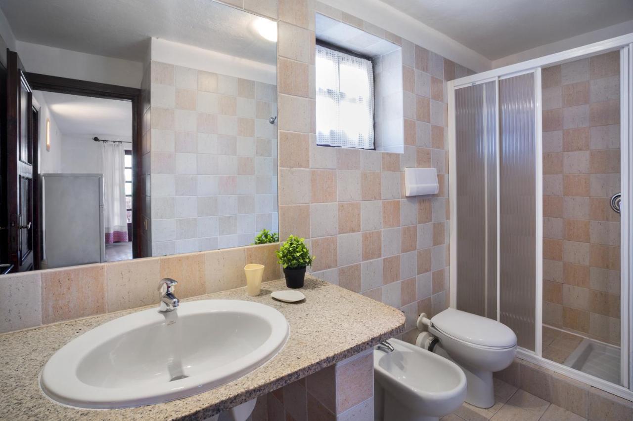 Residence Bougainvillae Liscia di Vacca Zewnętrze zdjęcie
