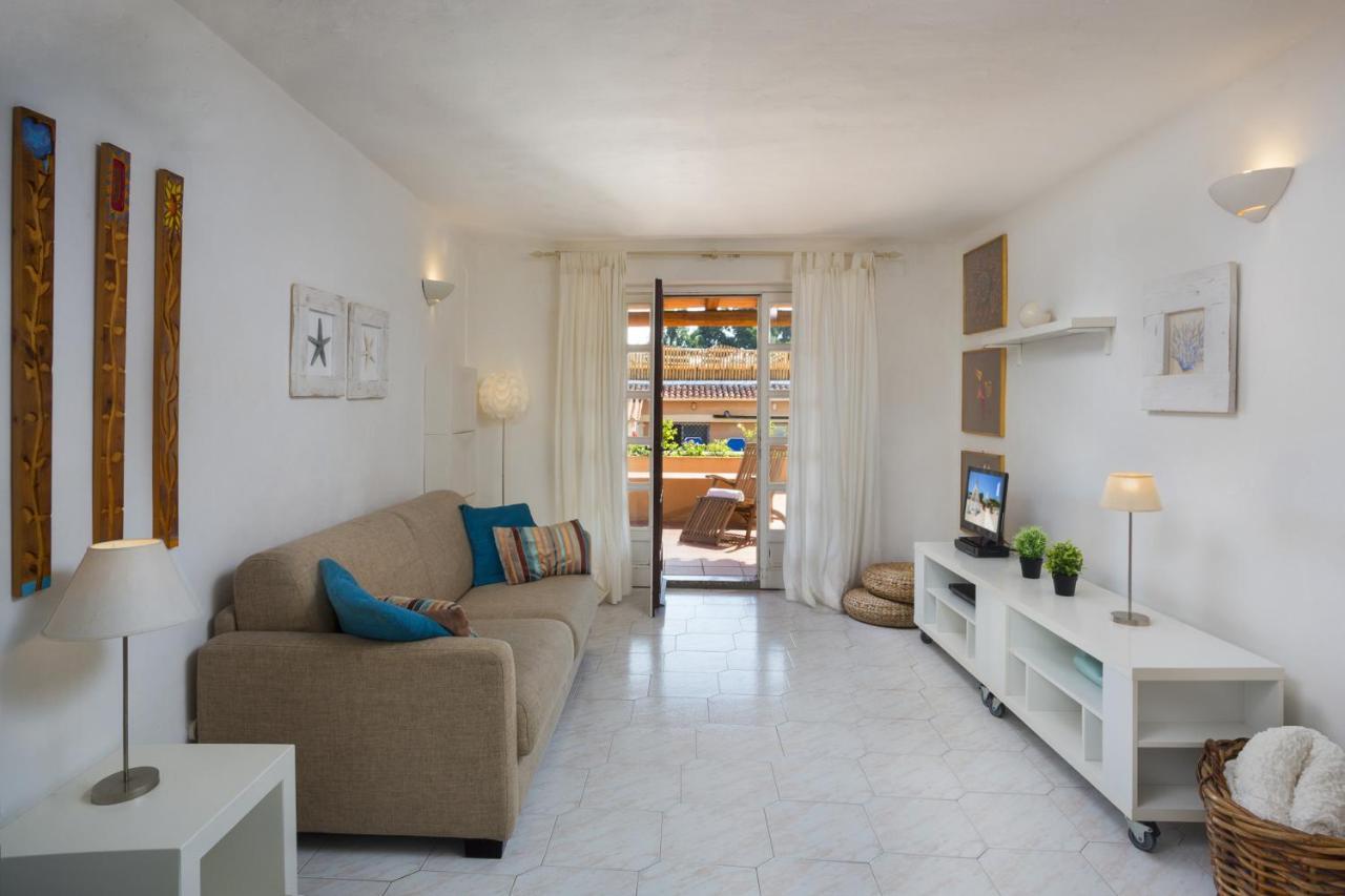 Residence Bougainvillae Liscia di Vacca Zewnętrze zdjęcie